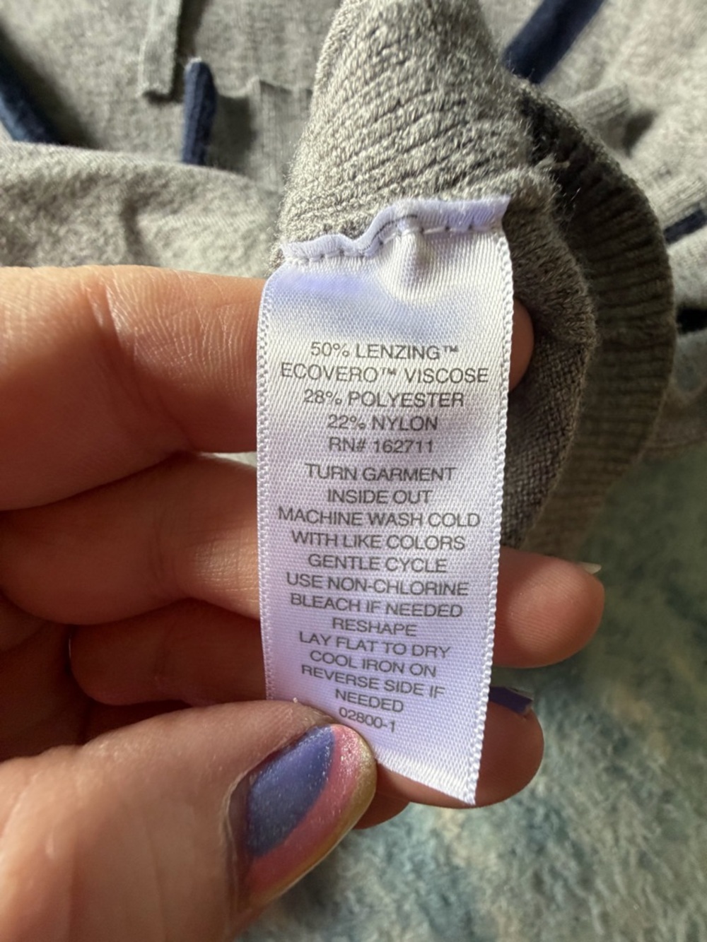 Liz Claiborne Women’s Gray Hoodie Sweater Size XL - Picture 4 of 4